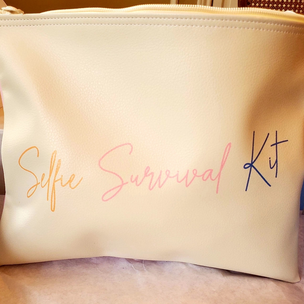 New Rodan + Fields Zip Makeup Travel Bag